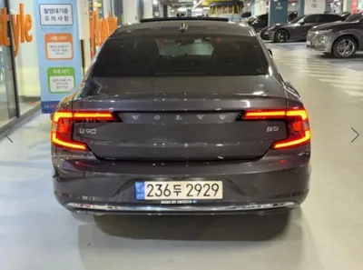 Volvo S90 2021, 108716 км, за 17716.95 USD