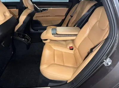 Volvo S90 2021, 108716 км, за 17716.95 USD - фото 7