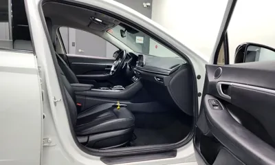 Hyundai Sonata 2022, 85068 км, за 11225.63 USD - фото 12