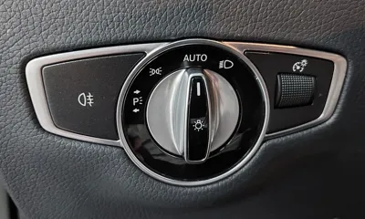 Mercedes-Benz E-Class 2021, 59428 км, за 36759.88 USD - фото 20