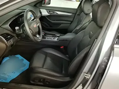 Cadillac CT5 2024, 17400 км, за 21912.53 USD - фото 9