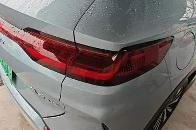 BYD Song PLUS New Energy 2023, 66000 км, за 14230 USD - фото 9