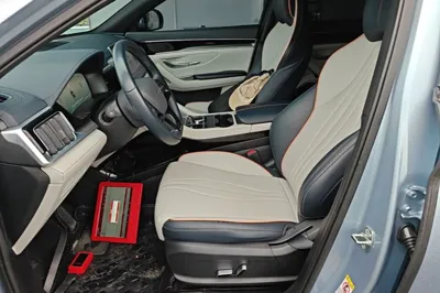BYD Song PLUS New Energy 2023, 66000 км, за 14230 USD - фото 17