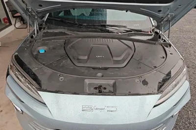 BYD Song PLUS New Energy 2023, 66000 км, за 14230 USD - фото 24