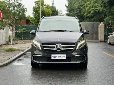 Mercedes-Benz V-Class 2021, 77000 км, за 31399.48 USD