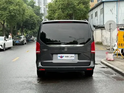 Mercedes-Benz V-Class 2021, 77000 км, за 31399.48 USD