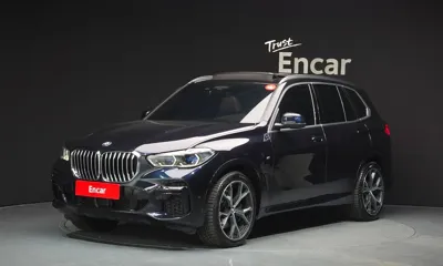 BMW X5 · 2022 год