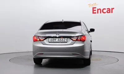 Hyundai Sonata 2014, 202631 км, за 2756.99 USD