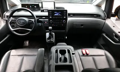 Hyundai Staria 2022, 67368 км, за 17986.08 USD - фото 7