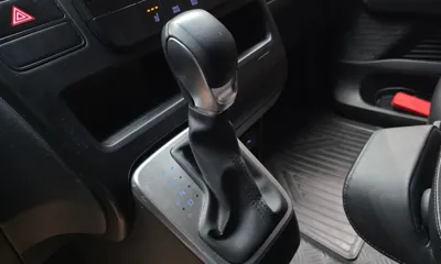 Hyundai Staria 2022, 67368 км, за 17986.08 USD - фото 9