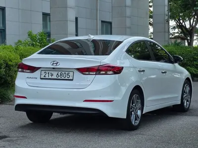 Hyundai Avante 2018, 73650 км, за 6837.27 USD