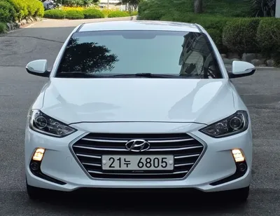 Hyundai Avante 2018, 73650 км, за 6837.27 USD