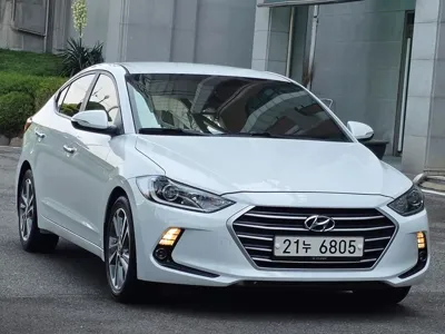 Hyundai Avante 2018, 73650 км, за 6837.27 USD