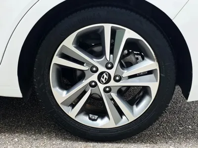 Hyundai Avante 2018, 73650 км, за 6830.61 USD - фото 18