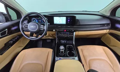 Kia Canival 2023, 56596 км, за 19827.07 USD - фото 7