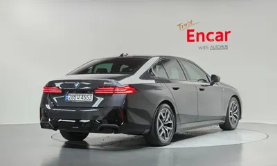 BMW 5-Series 2024, 29453 км, за 37817.94 USD