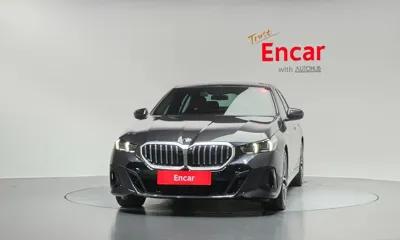 BMW 5-Series 2024, 29453 км, за 37817.94 USD