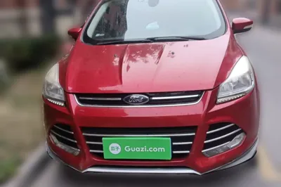 Ford Kuga 2015, 85800 км, за 5401 USD