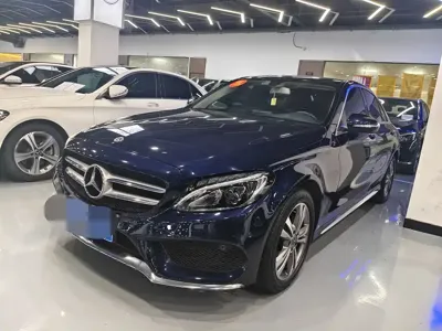 Mercedes-Benz C-Class · 2018 год