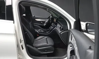 Mercedes-Benz GLC-Class 2018, 113508 км, за 15996.84 USD - фото 11