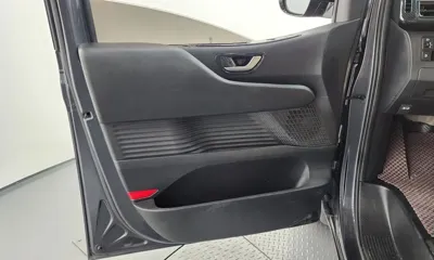 Hyundai Staria 2022, 94277 км, за 14769.59 USD - фото 24