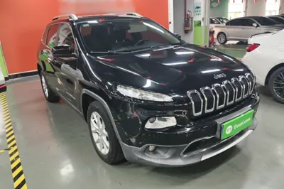Jeep Cherokee 2017, 81100 км, за 7377 USD