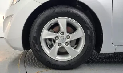Hyundai Avante 2016, 110106 км, за 3770.39 USD