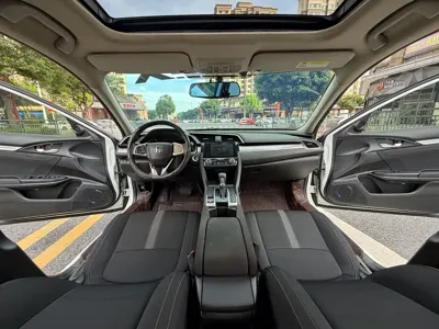 Honda Civic 2019, 76000 км, за 7791.12 USD