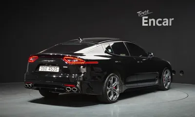 Kia Stinger 2018, 107446 км, за 10994.02 USD