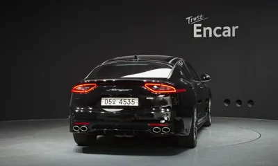 Kia Stinger 2018, 107446 км, за 10994.02 USD