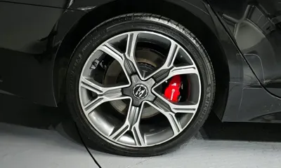 Kia Stinger 2018, 107446 км, за 10994.02 USD