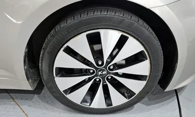 Kia K5 2011, 149795 км, за 2955.86 USD
