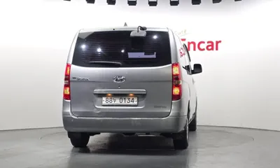 Hyundai Starex 2018, 104208 км, за 5550.05 USD