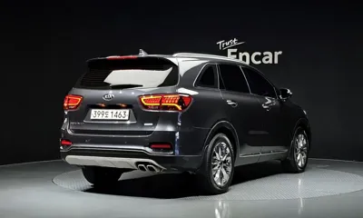 Kia Sorento 2018, 101572 км, за 10969.52 USD