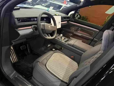 Nio ES8 2026, 6000 км, за 39434.2 USD