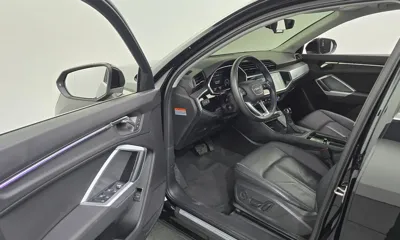 Audi Q3 2020, 57602 км, за 22252.86 USD - фото 10