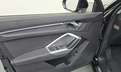 Audi Q3 2020, 57602 км, за 22252.86 USD - фото 24