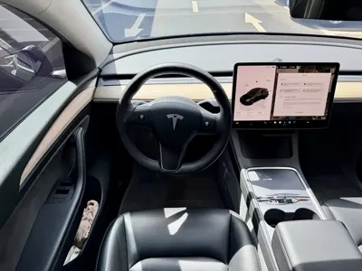 Tesla Model Y 2023, 39000 км, за 27741.12 USD - фото 12