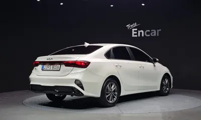 Kia K3 2022, 108372 км, за 8143.33 USD