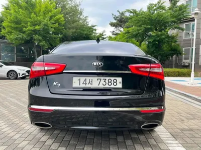 Kia K7 2013, 130000 км, за 2976.77 USD