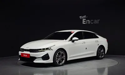 Kia K5 · 2023 год