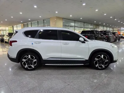 Hyundai Santafe 2021, 65156 км, за 14948.57 USD