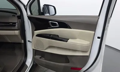 Kia Canival 2023, 56072 км, за 19364.58 USD - фото 24