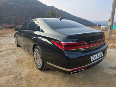 Genesis G90 2019, 193175 км, за 16836.76 USD