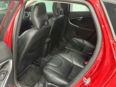 Volvo V40 2019, 101000 км, за 5811.5 USD