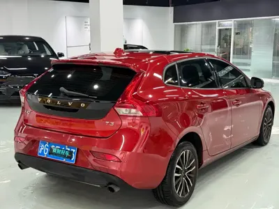 Volvo V40 2019, 101000 км, за 5811.5 USD - фото 9
