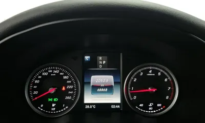 Mercedes-Benz GLC-Class 2019, 68868 км, за 19686.23 USD - фото 8