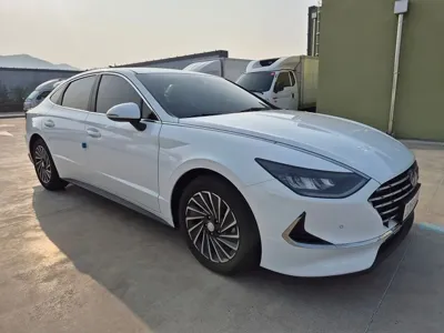 Hyundai Sonata 2023, 32032 км, за 17395.3 USD