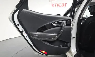 Hyundai Grandeur 2015, 61216 км, за 6301.69 USD - фото 25