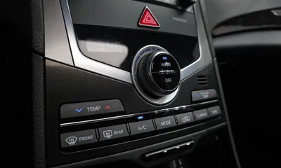 Hyundai Grandeur 2015, 61216 км, за 6301.69 USD - фото 32